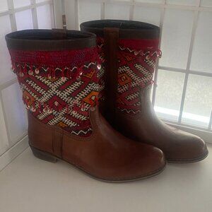 Brown Short Handmade Moroccan Real Leather with Vintage Weaving Inset Sz. 9.5